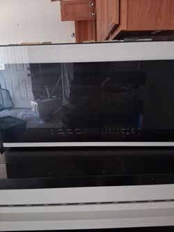 Smart microwave and stove plus refrigerator pretty much brand new