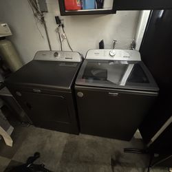 WASHER & DRYER SET MAYTAG NEW