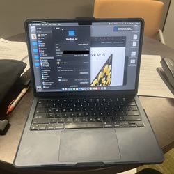 Mac M2 419 GB AppleCare 1/26 13.6