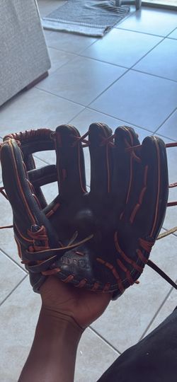 Wilson A2000