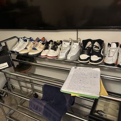 Lot Of 7 Pairs Of Men’s Shoes Different Sizes For 200