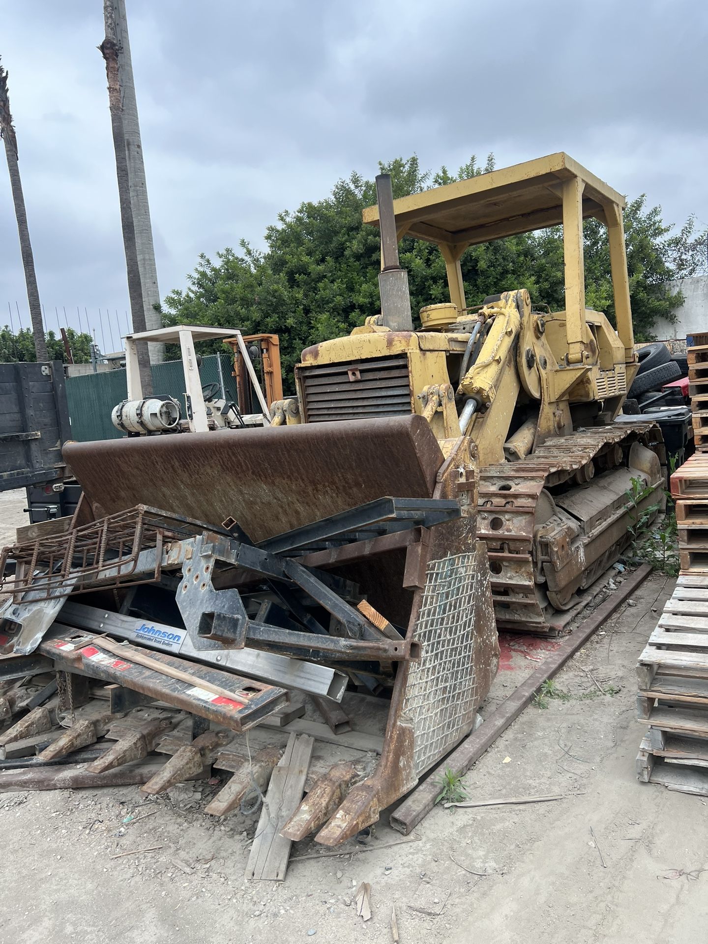 Bull Dozer