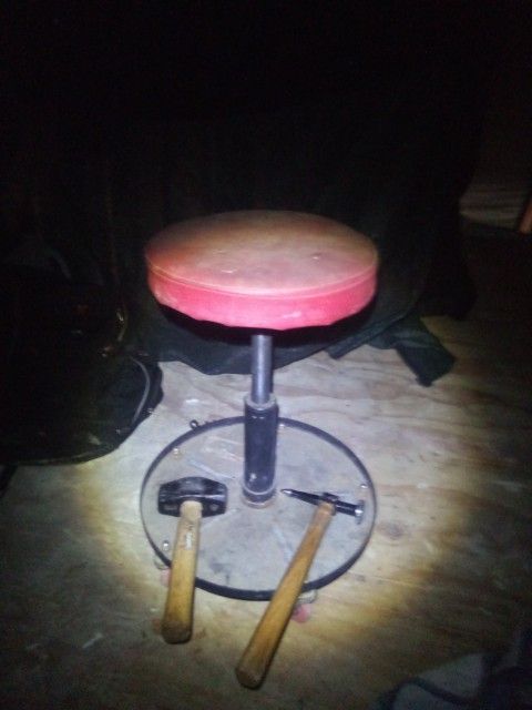 Body Hammer Sludge Hammer And Workchair