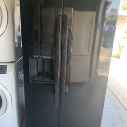 Black Whirlpool Fridge 