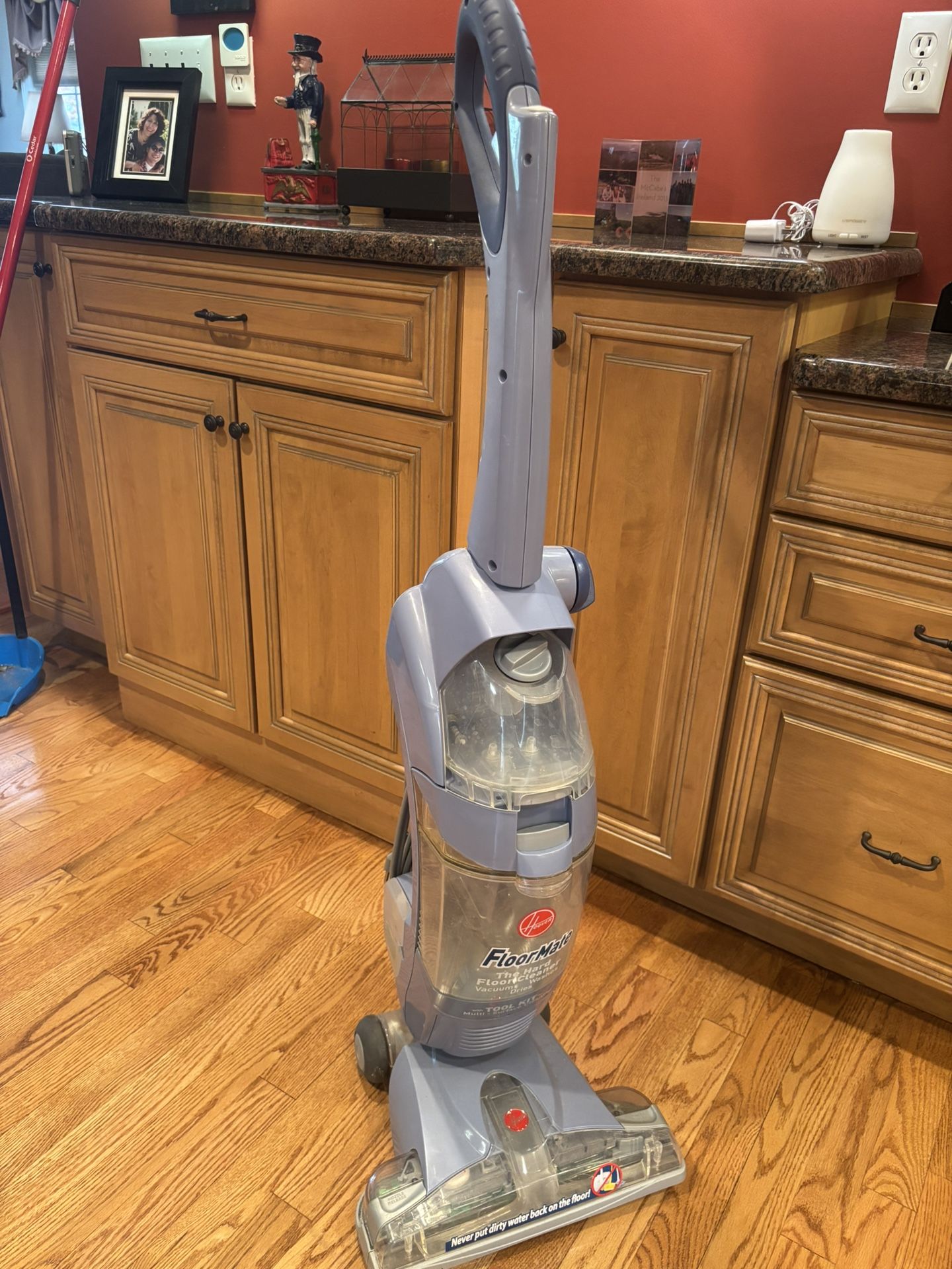 Hoover Vacuum/ Wet Vac