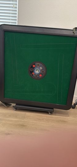 Automatic mahjong table with usb