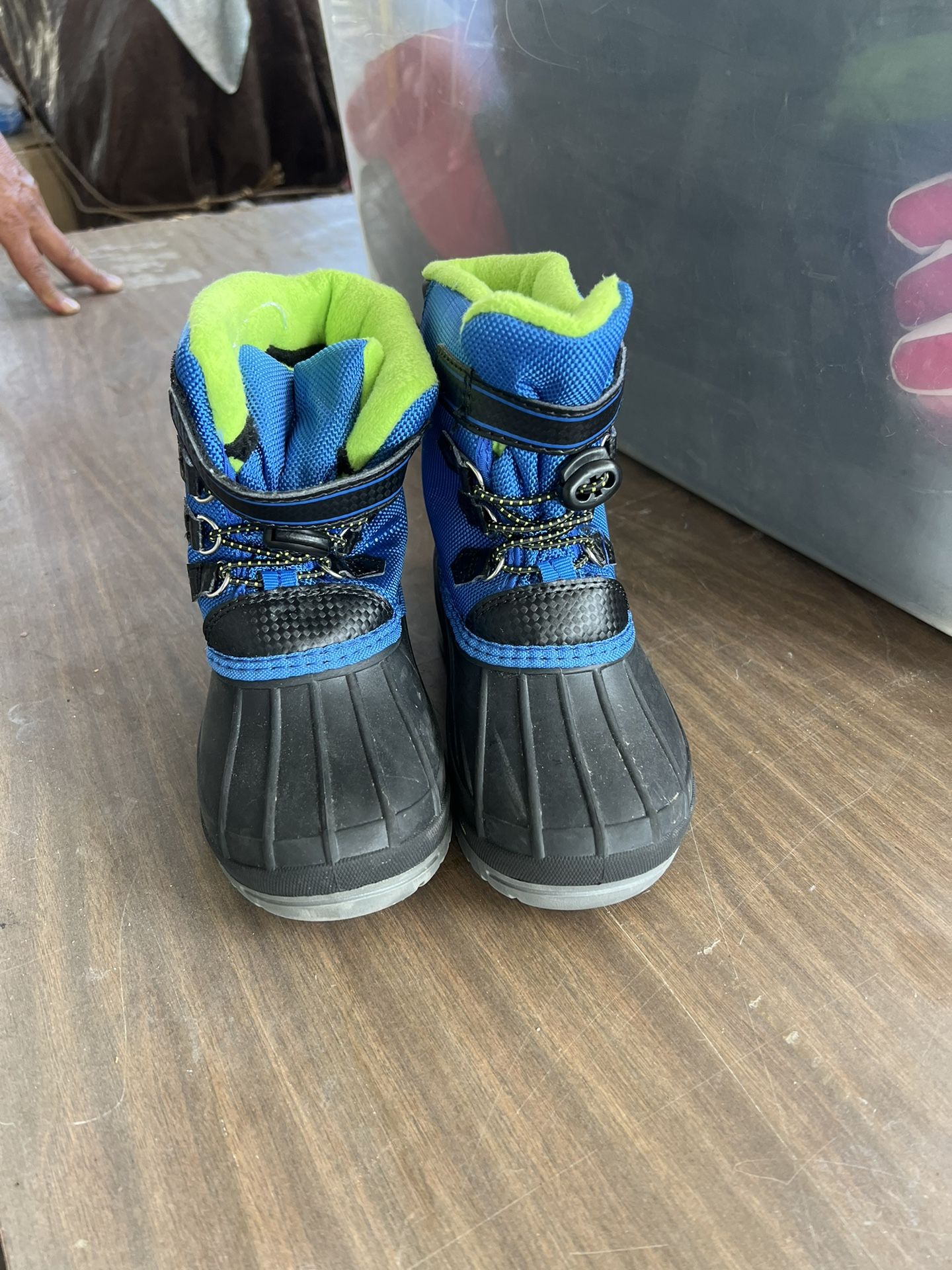 Youth Toddler Size 11 Snow Boots