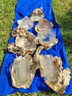 Glass Ware Vintage Bowls Pitchers 7pcs