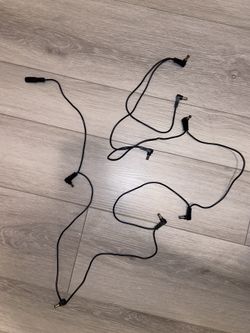 Guitar pedal daisy chain 