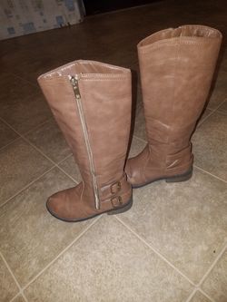 For sale Steve Madden girls size 13