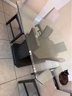 Dinning table