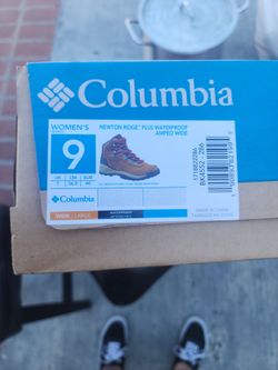 Womens light tan boots