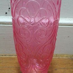 Pink Decorative Flower Vase. Message me anytime if interested will send more pictures or videos thank you.