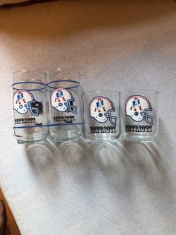 NFL vintage officially licensed New Englad Patriots glasses