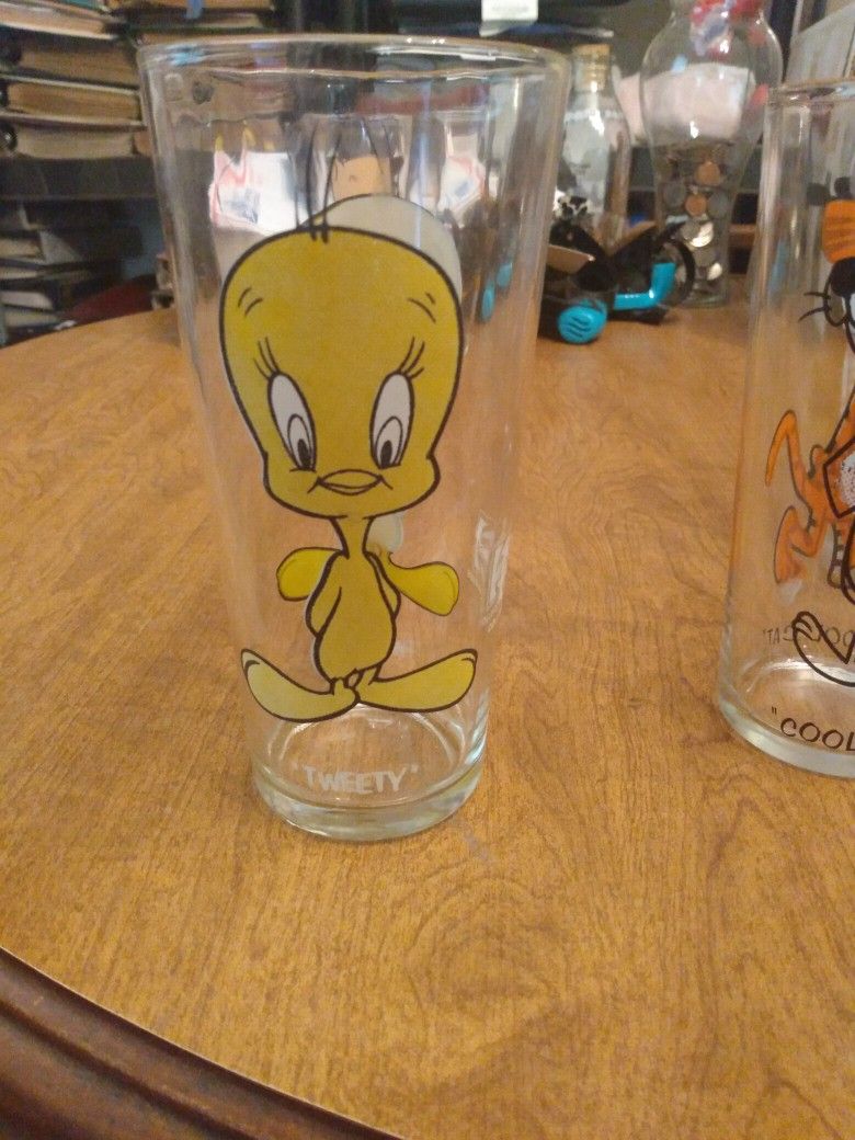 Looney Tunes Glass