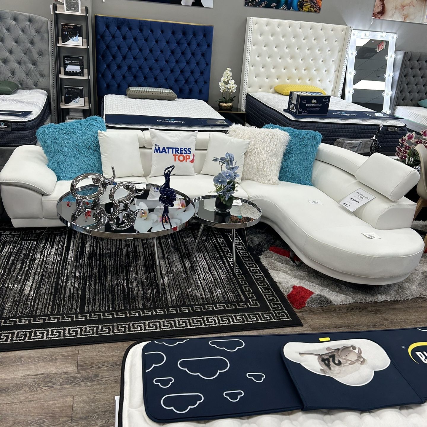 Sofa Sectional White ( Only 10 Down) 