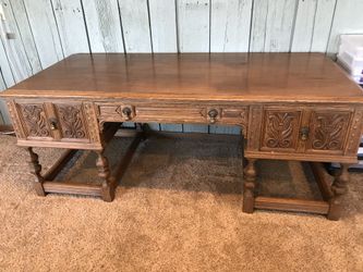 Antique Executive Suite - was owned by Henry Ford’s right hand man. Two large pedestal desks, ornate cabinet, credenza and wastebasket. They don’t ma