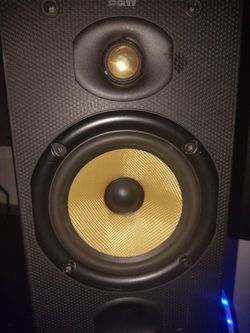 Bowers and Wilkins 601 s2 speakers