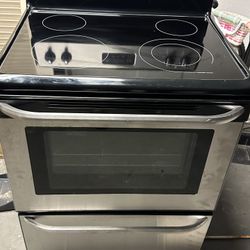 Frigidaire Stove