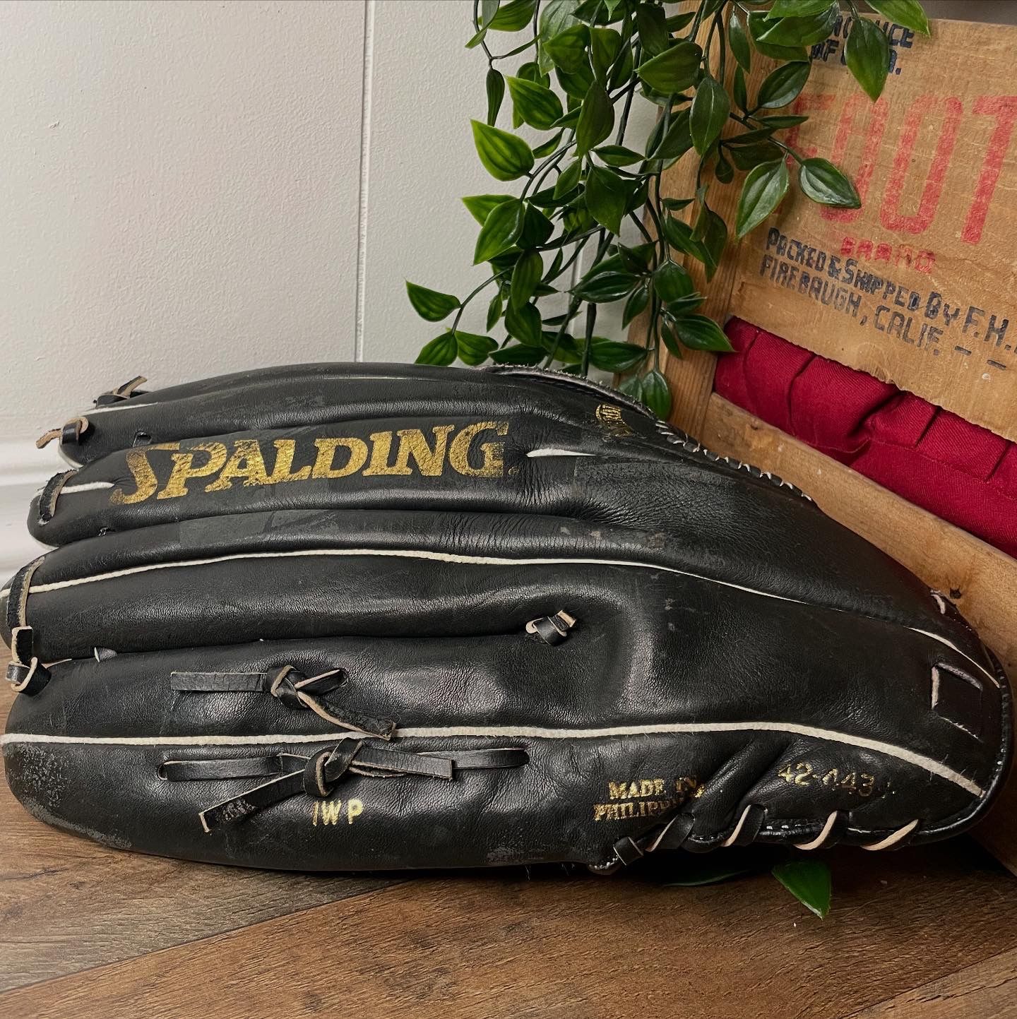 Spalding Aeroback Competition Series Baseball Glove – RHT