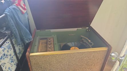 Hi-fi Radio Phonograph