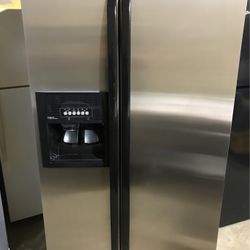 Whirlpool Refrigerators Side By Side  Stainless Steel  (Hablo Español 