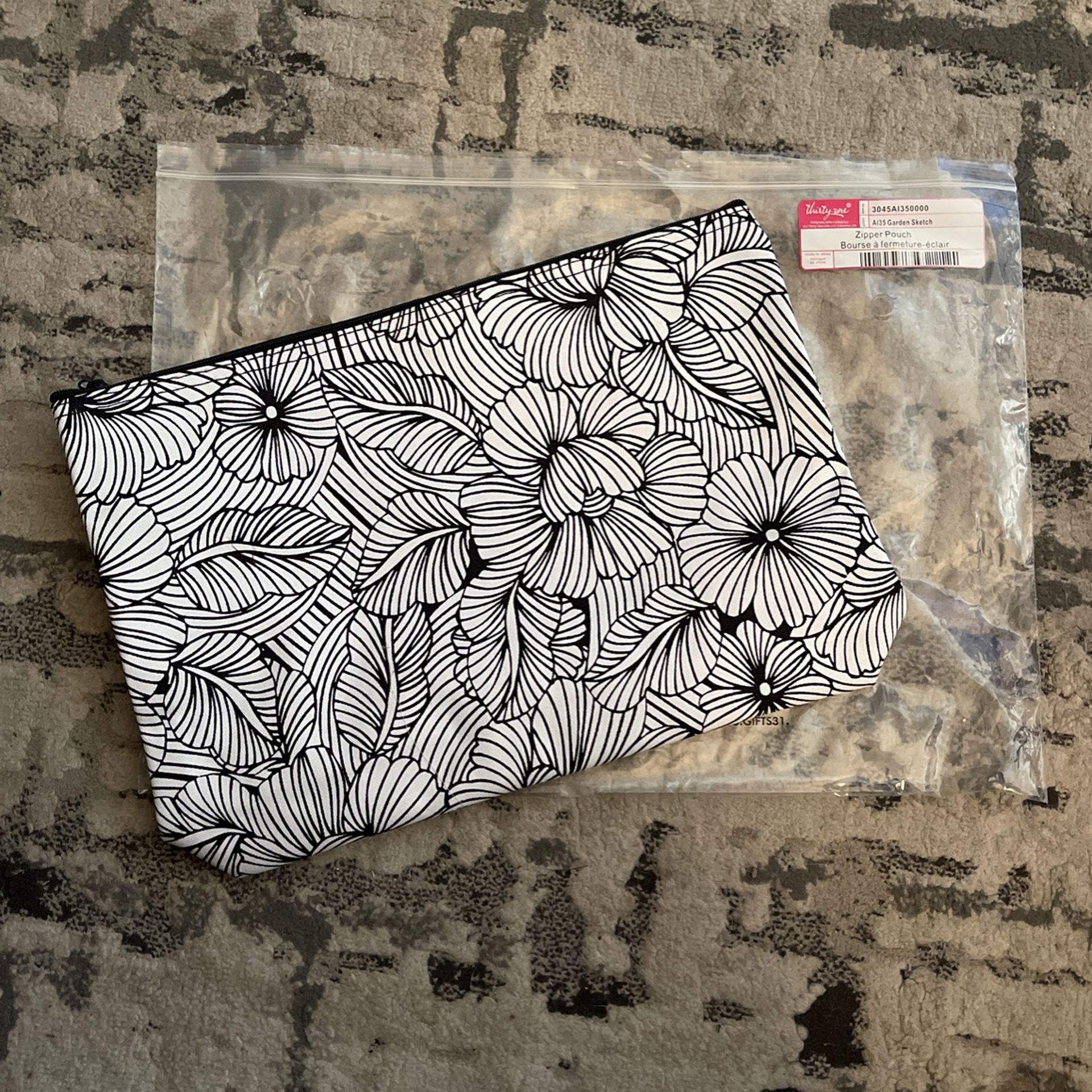 Thirty-One Zipper Pouch