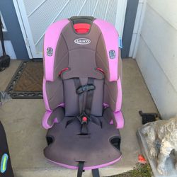 Graco Booster Seat With harness!