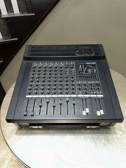 Roland PA-200