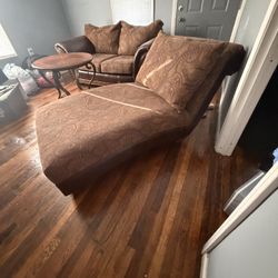 BEAUTIFUL Living Room Set. 