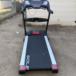 Sole F80 Treadmill 