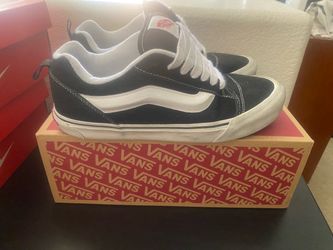 Vans Low-Top Sneakers Black and White