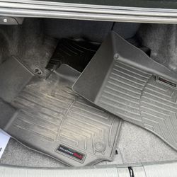 MERCEDES W212 E CLASS  WEATHER TECH MATS