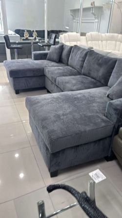 Large sectional. Visit my showroom and see it in person