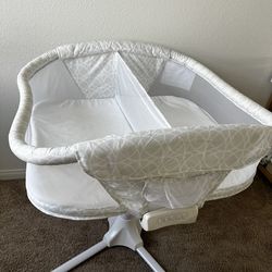 HALO twin bassinet