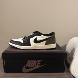Air Jordan 1 Retro Low OG Mocha
