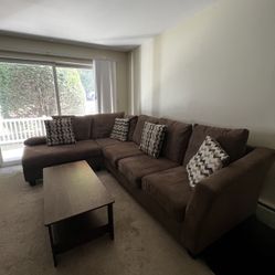Sectional sofa With Coffee Table 