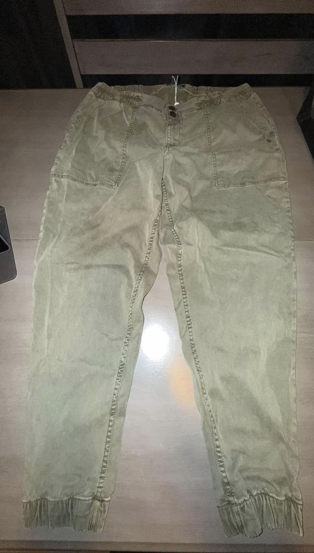 LuLaRoe Patch Pocket Pants In Olive Green - Size 36
