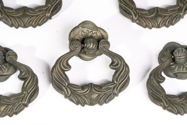 9 Decorative Accent Handle with Vintage Scrollwork approx 3” wide