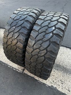 (2) 305/70R18 Pro Comp Xtreme MT2