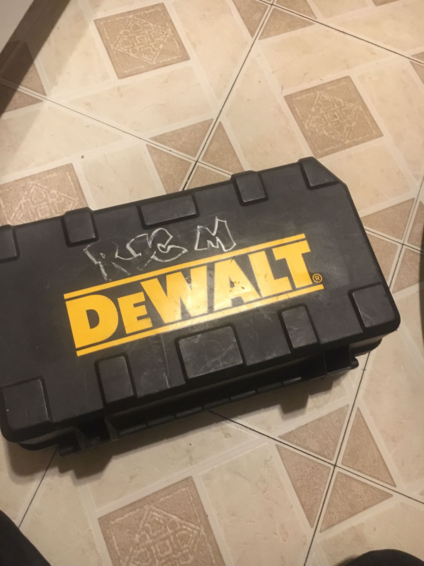 Dewalt Grinder Tools & Machinery