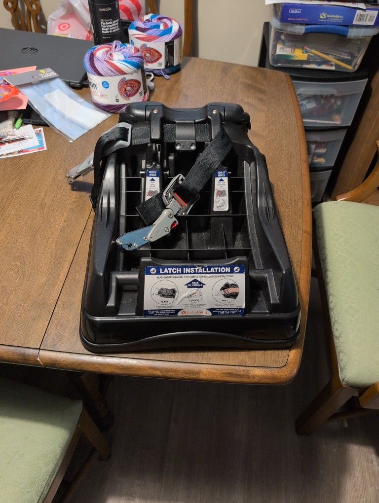 Babytrend Basic Carseat Base No Accidents 