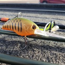 8-UP FISHING CUSTOM BAITS  Local Tackle Business 