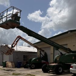 2005 JLG 600S