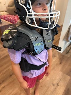 Riddell  football shoulder pads XS