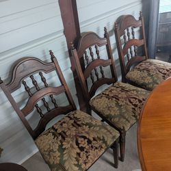 Vintage Wooden Dining Chairs – Upholstered Seats – Classic Spindle