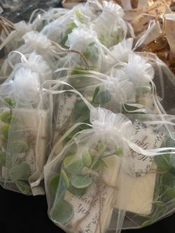 Baby shower decor