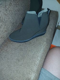 Men's or women's boots