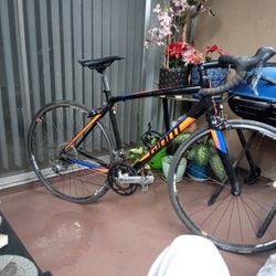 GIANT CONTEND BIKE - BEST OFFER! Or Trade Welcome