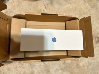 Brand New Apple AirPods Max USB-C Midnight – Factory Sealed – A3454